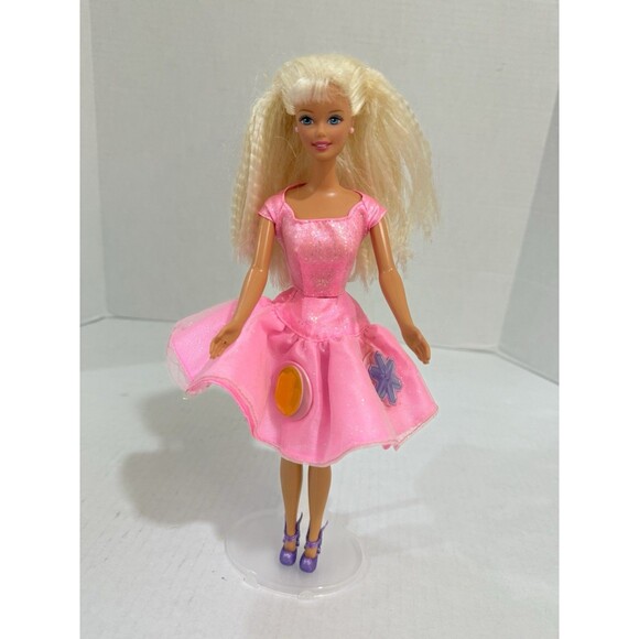 Vintage 1997 twirlin Barbie. Skirt has pods of lip, cheek and eye makeup. - Picture 3 of 16